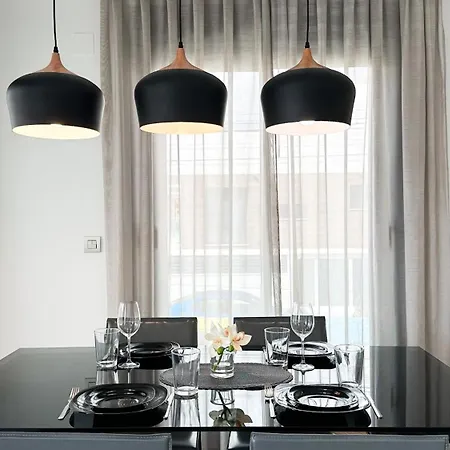 Front House * Torre La Mata